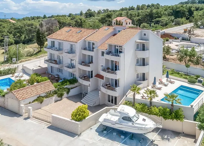 2 Pools-1 By Interhome Appartement