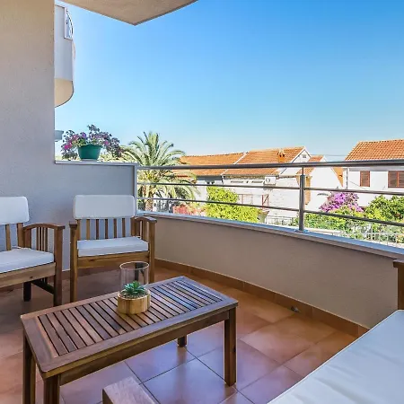 Apartment Villa 2 Pools-1 By Interhome Apartman *